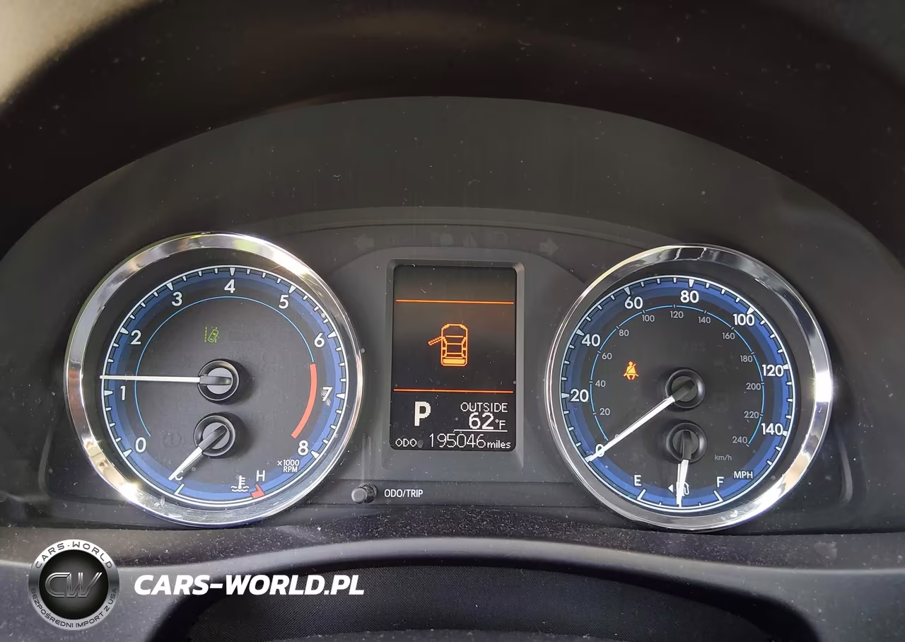 2017 Toyota Corolla Le VIN:5YFBURHEXHP581817 - 7