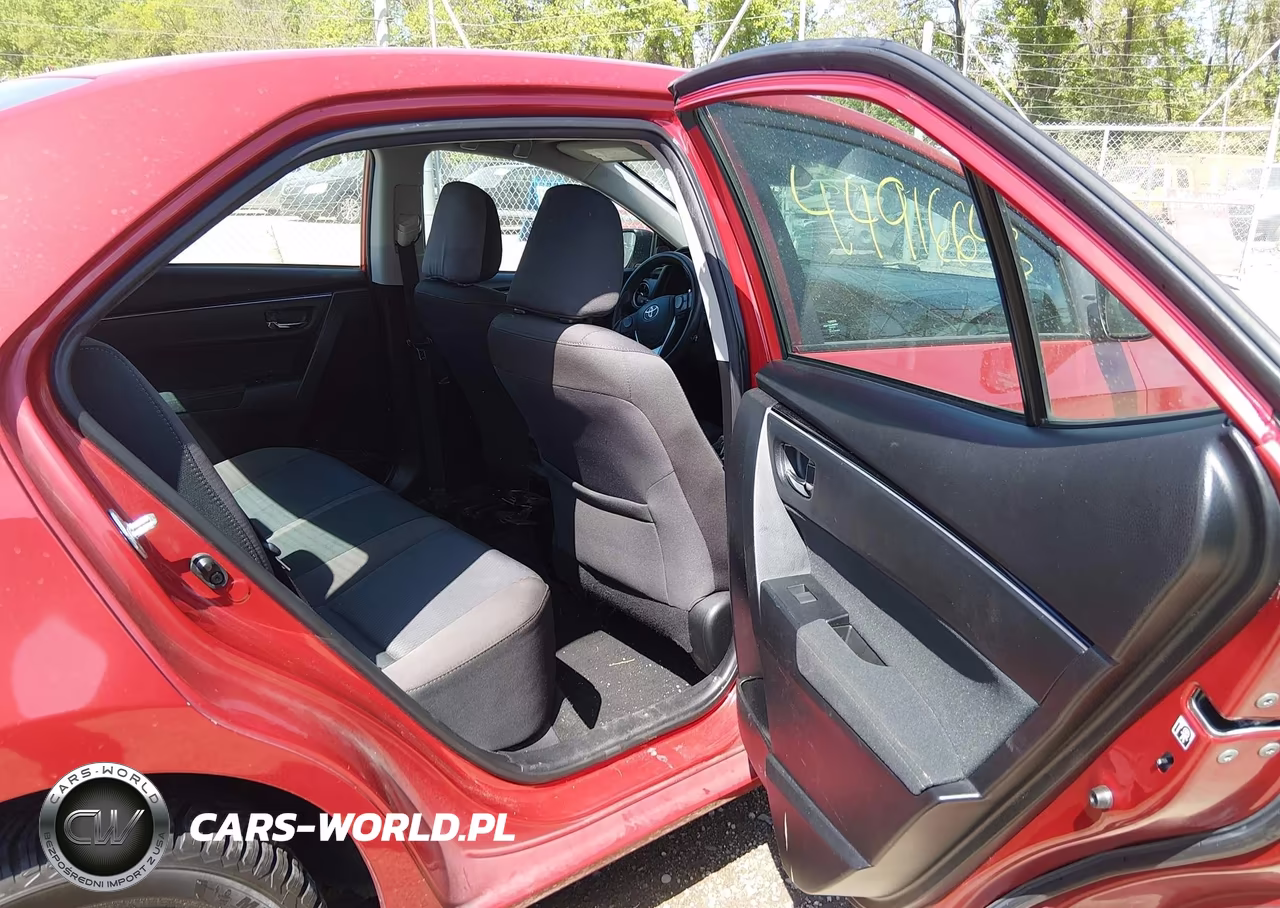 2017 Toyota Corolla Le VIN:5YFBURHEXHP581817 - 8