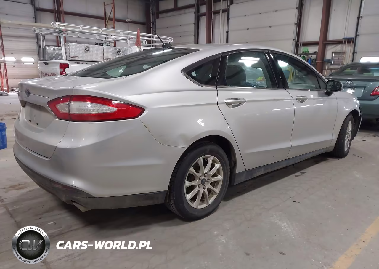2016 Ford Fusion S VIN:3FA6P0G75GR112219 - 4