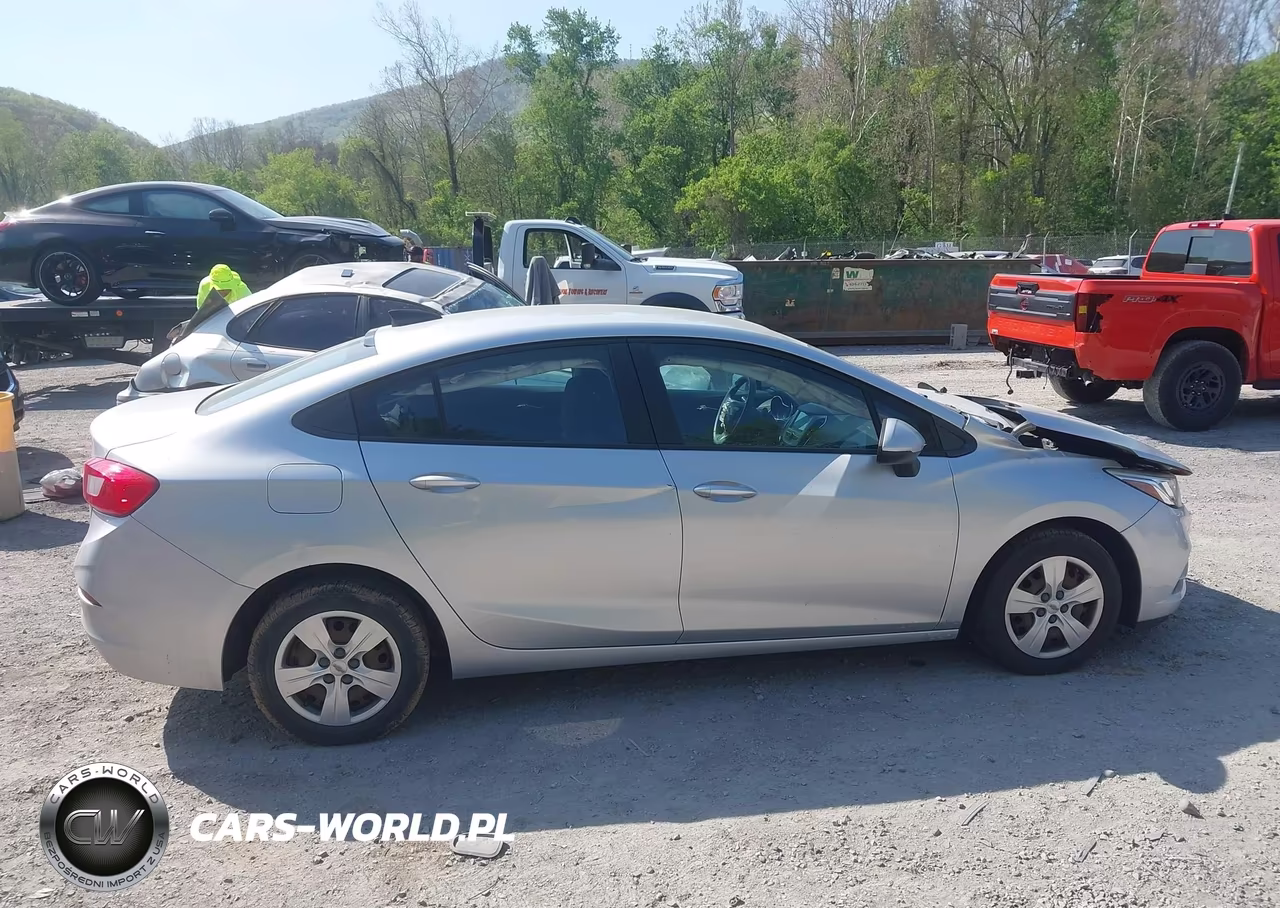 2018 Chevrolet Cruze Ls Auto VIN:1G1BC5SM1J7128911 - 13
