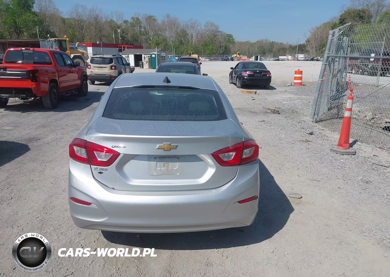 2018 Chevrolet Cruze Ls Auto VIN:1G1BC5SM1J7128911 - 16