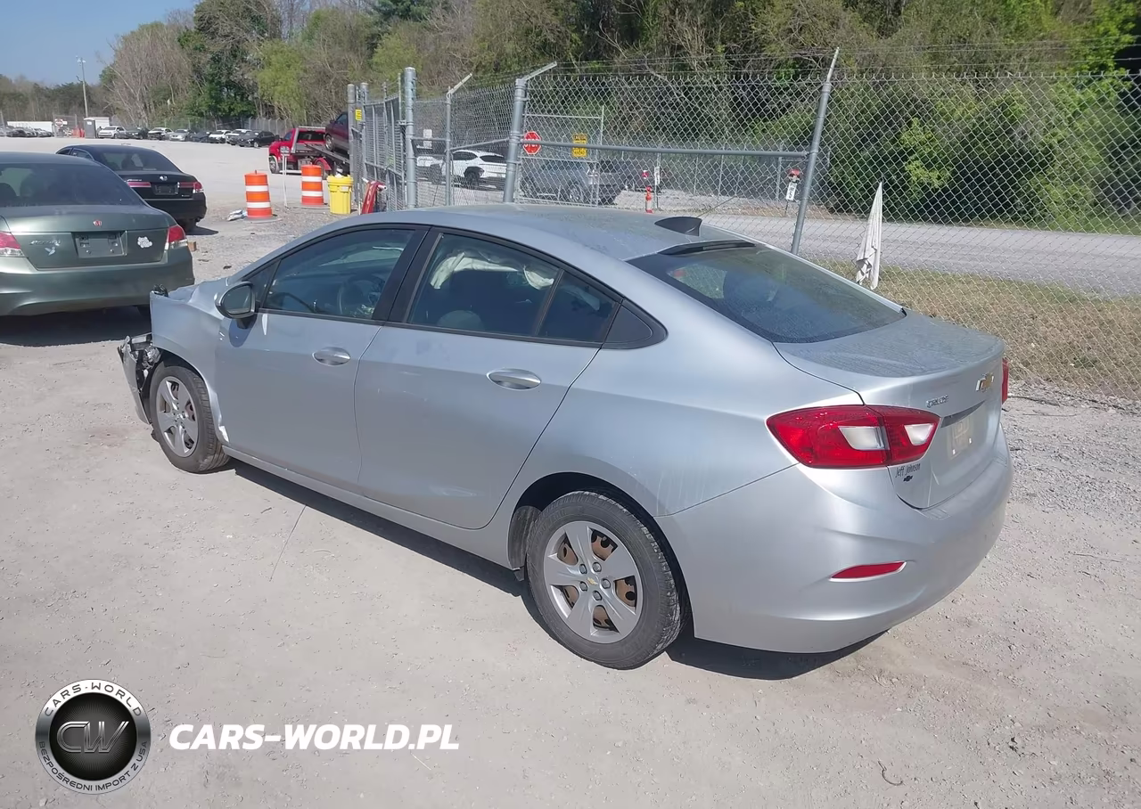 2018 Chevrolet Cruze Ls Auto VIN:1G1BC5SM1J7128911 - 3