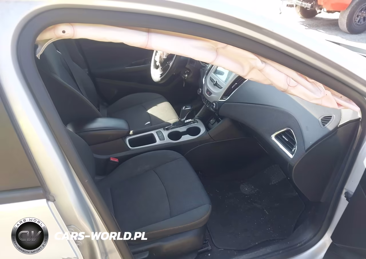 2018 Chevrolet Cruze Ls Auto VIN:1G1BC5SM1J7128911 - 5