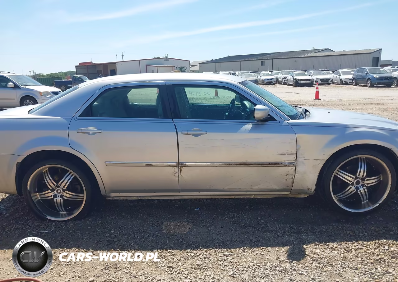 2006 Chrysler 300 Touring VIN:2C3KA53G46H153985 - 13