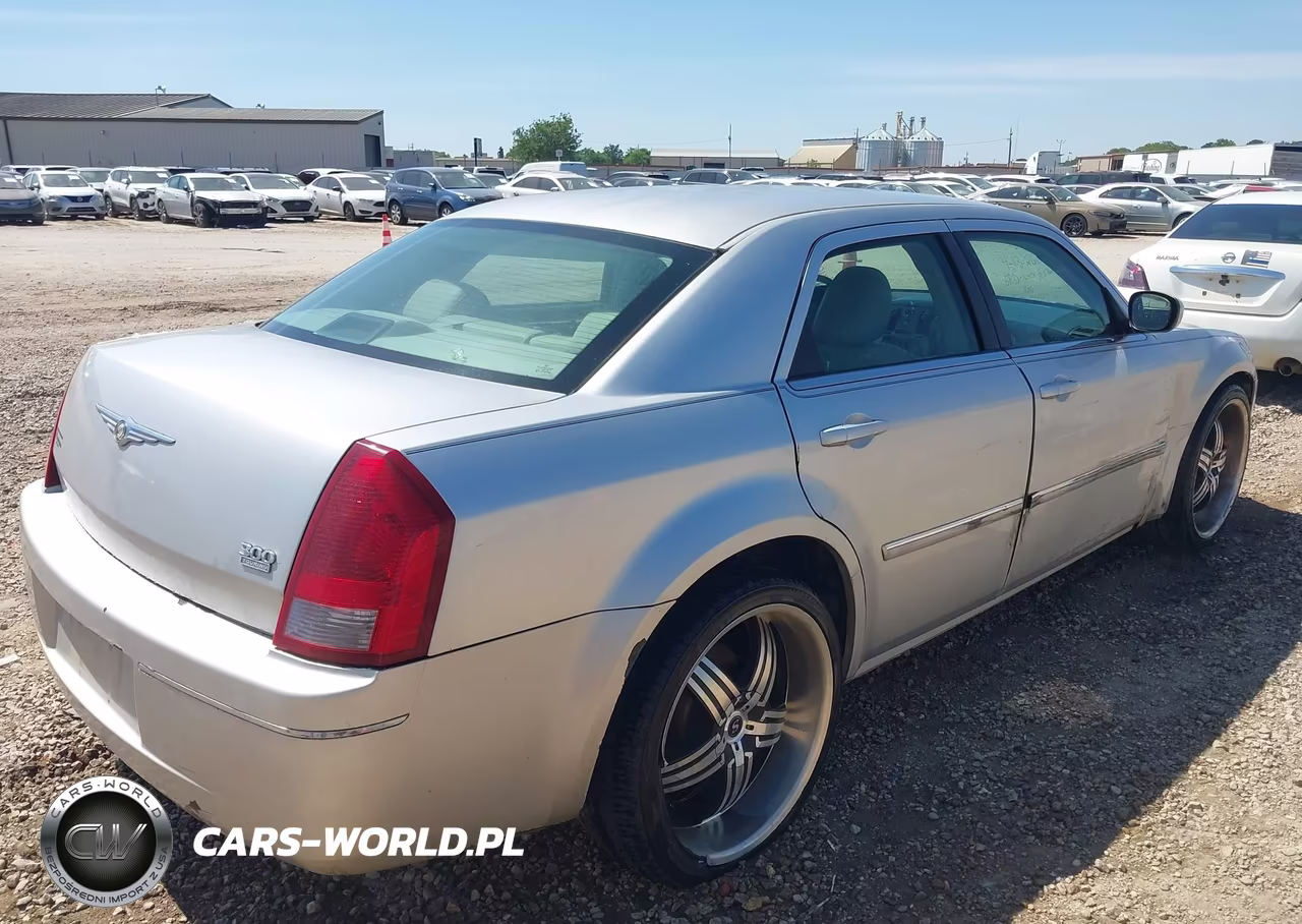 2006 Chrysler 300 Touring VIN:2C3KA53G46H153985 - 4