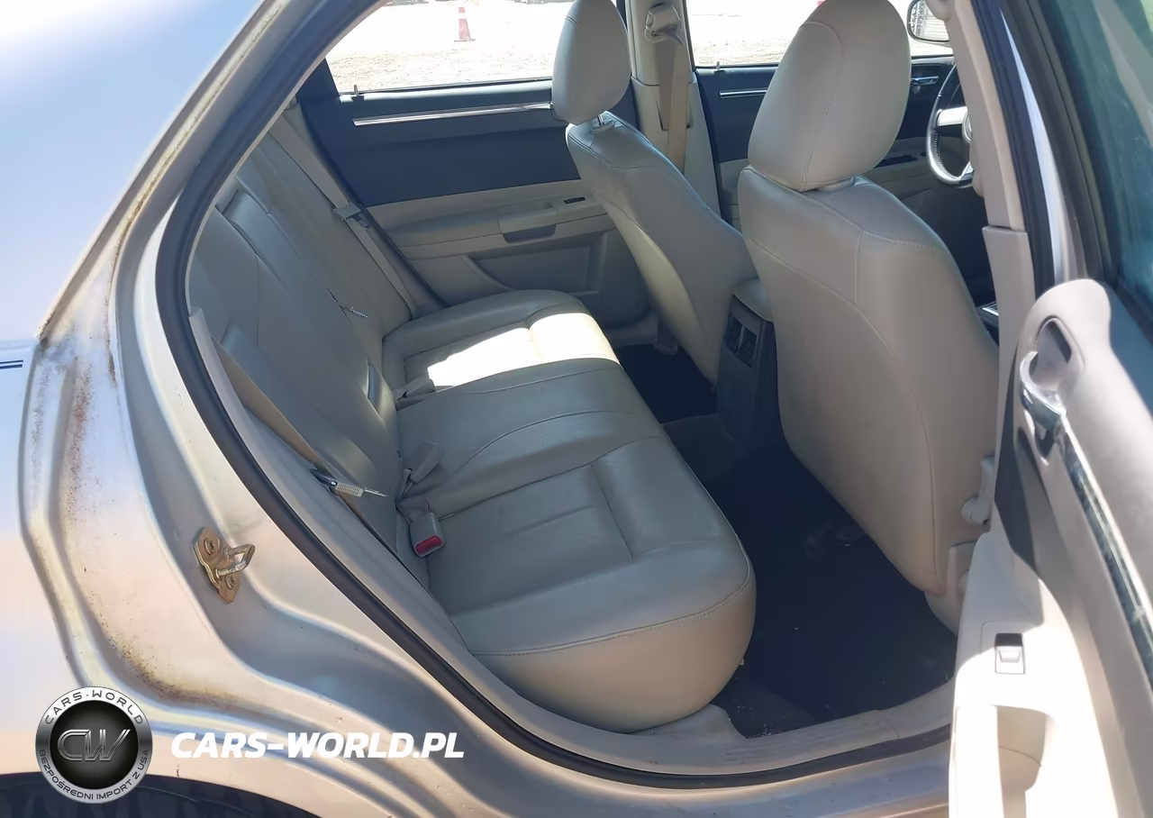 2006 Chrysler 300 Touring VIN:2C3KA53G46H153985 - 8