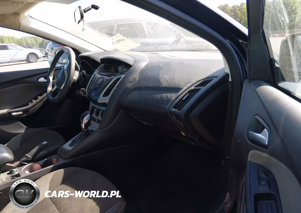 2014 Ford Focus Se VIN:1FADP3F24EL410707 - 5