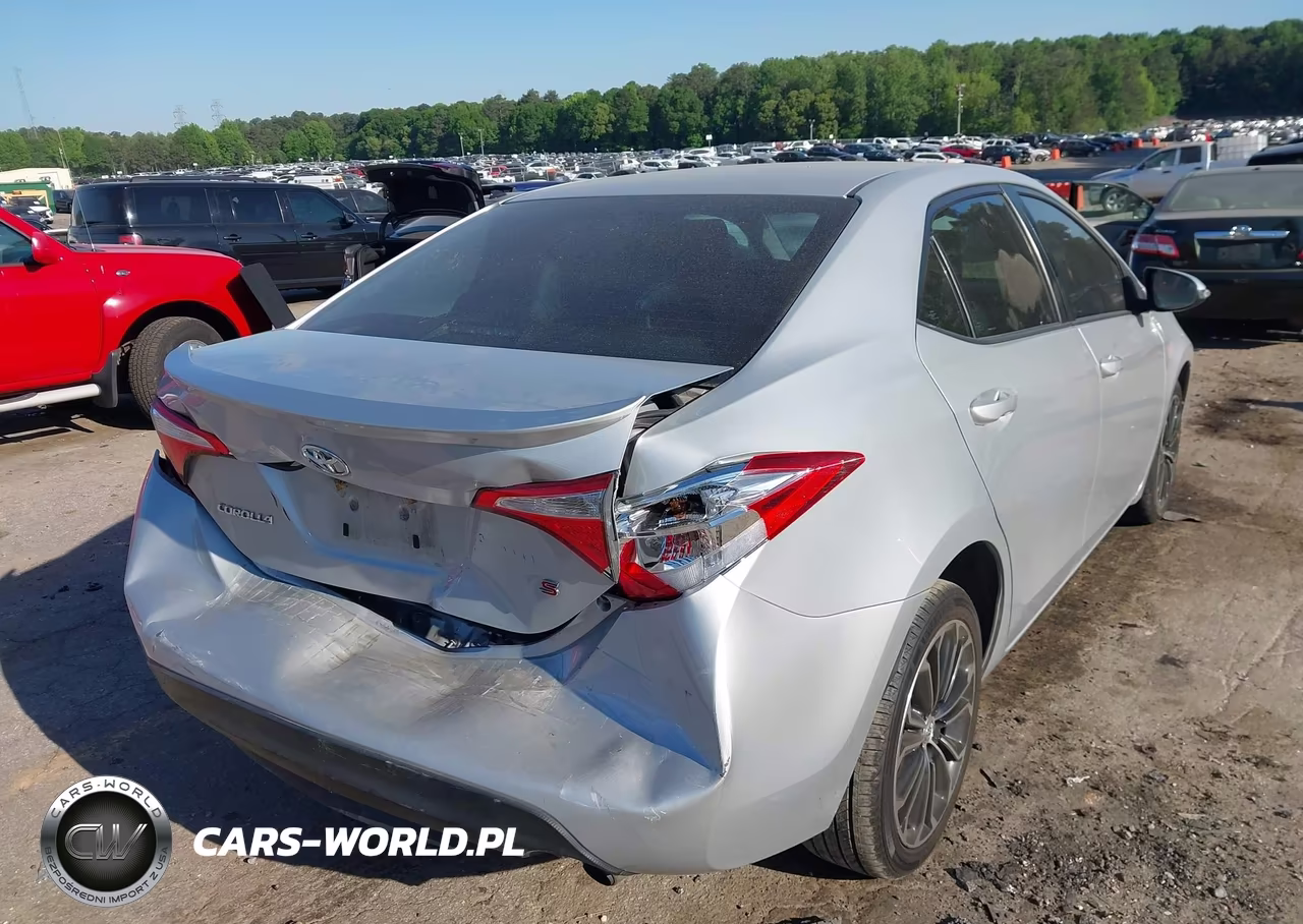 2015 Toyota Corolla S Plus VIN:2T1BURHE2FC476265 - 4