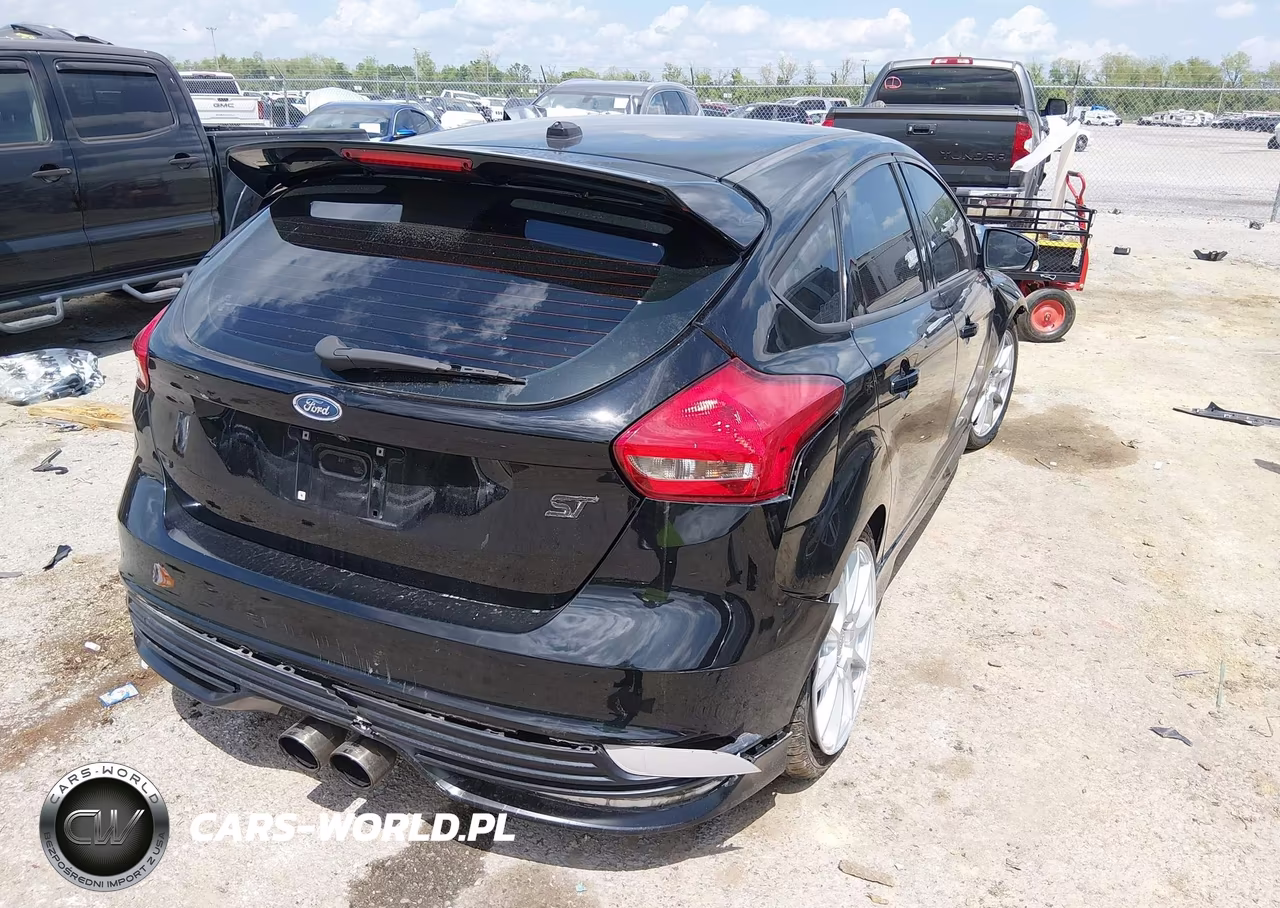 2018 Ford Focus St VIN:1FADP3L96JL325461 - 4