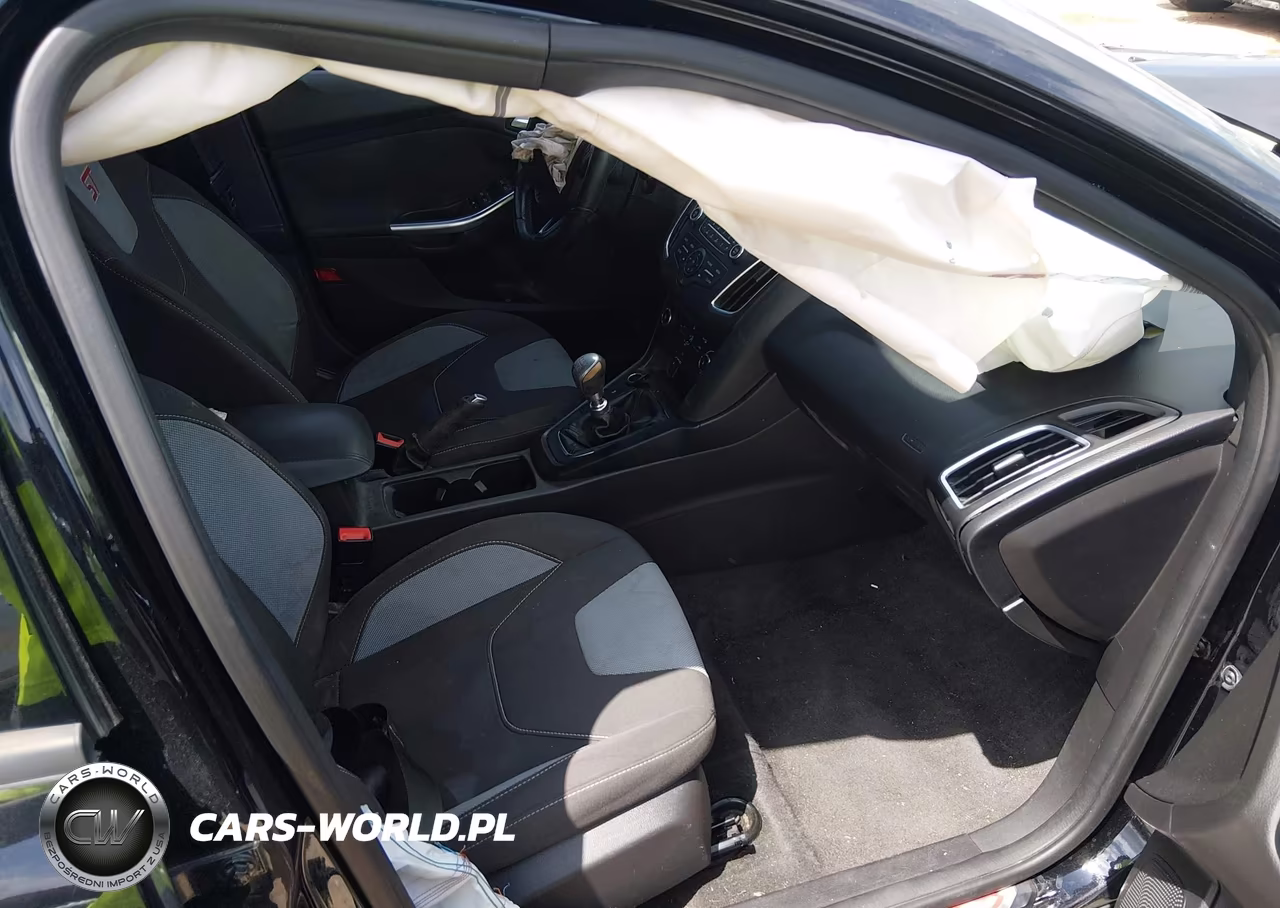 2018 Ford Focus St VIN:1FADP3L96JL325461 - 5