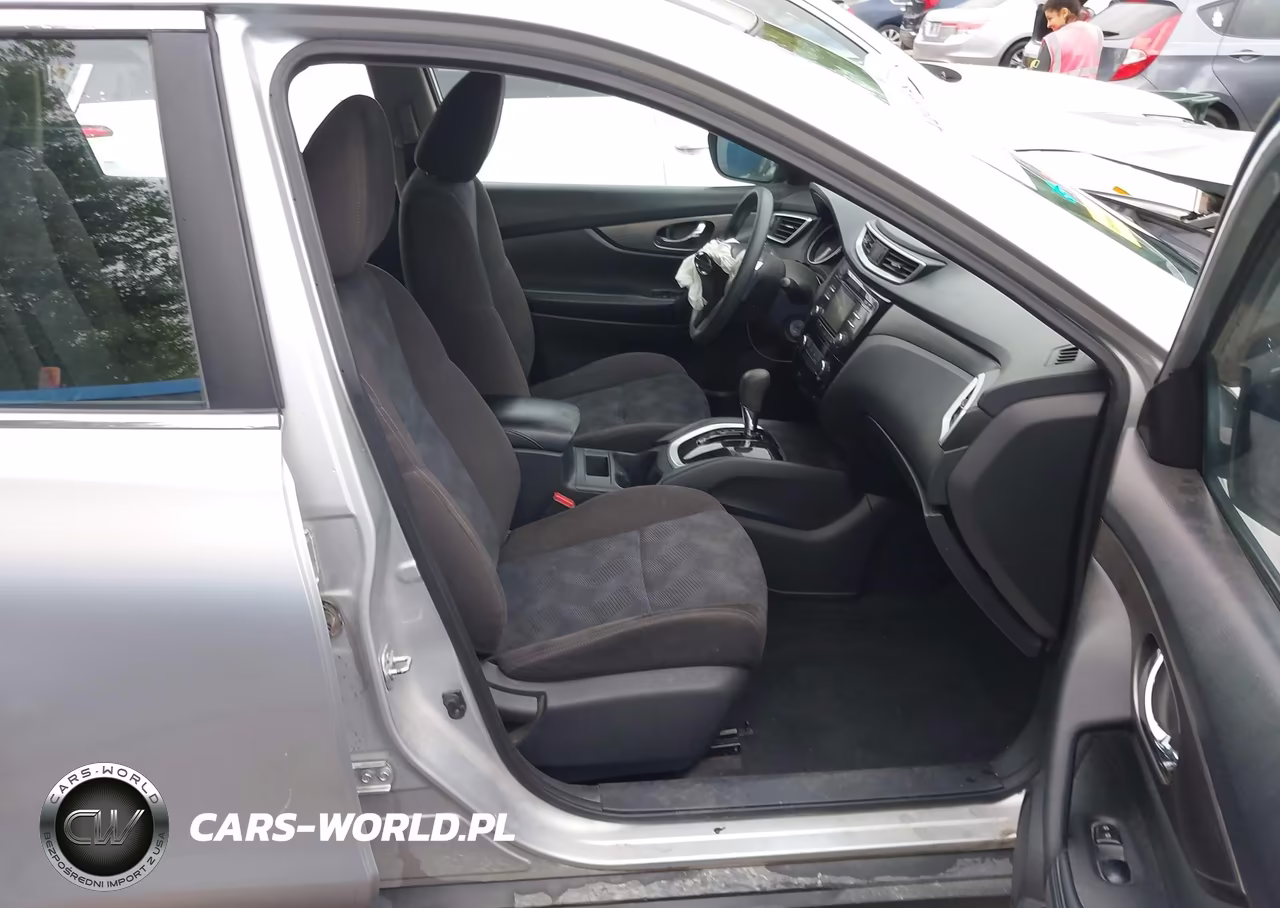 2015 Nissan Rogue S VIN:KNMAT2MT2FP578421 - 5