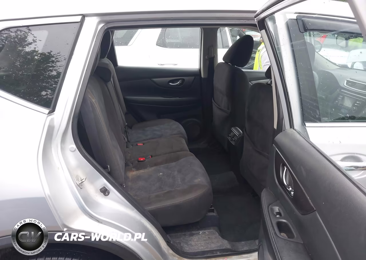2015 Nissan Rogue S VIN:KNMAT2MT2FP578421 - 8