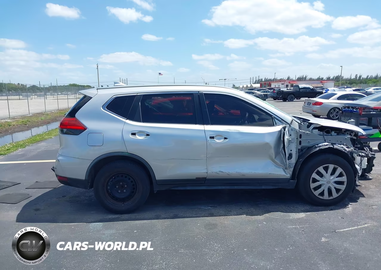 2017 Nissan Rogue S VIN:JN8AT2MT1HW400707 - 14