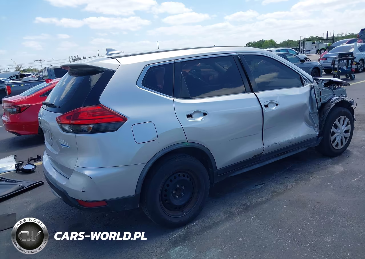 2017 Nissan Rogue S VIN:JN8AT2MT1HW400707 - 4