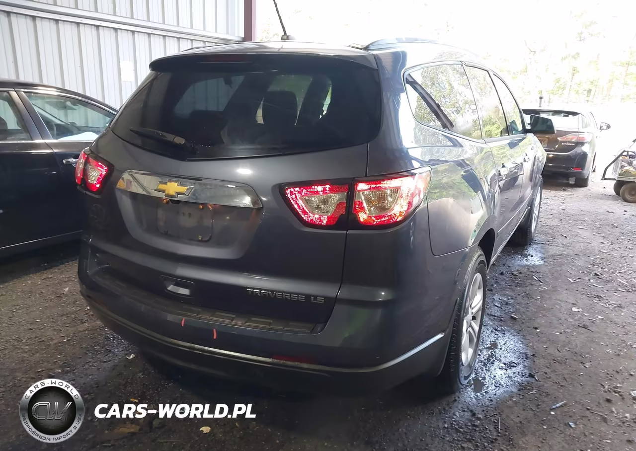 2014 Chevrolet Traverse Ls VIN:1GNKRFKDXEJ201270 - 4