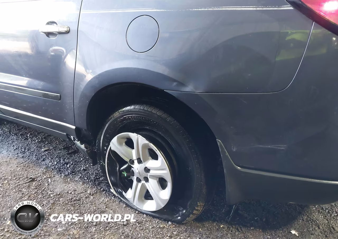 2014 Chevrolet Traverse Ls VIN:1GNKRFKDXEJ201270 - 6