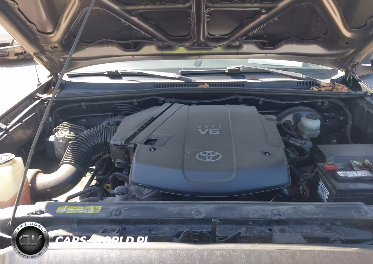 2011 Toyota Tacoma Base V6 VIN:5TFLU4EN7BX021967 - 10