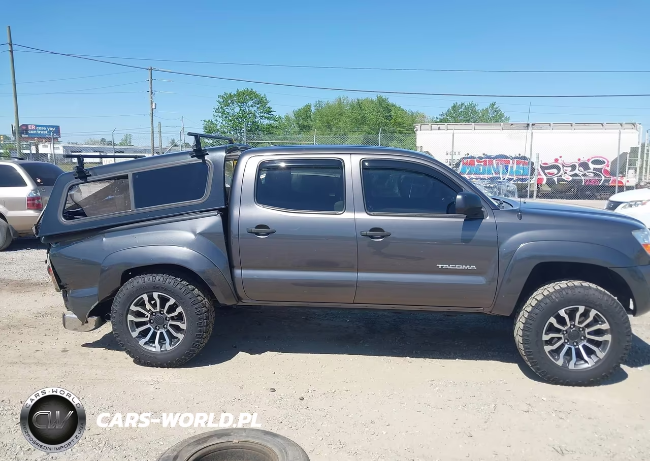 2011 Toyota Tacoma Base V6 VIN:5TFLU4EN7BX021967 - 13