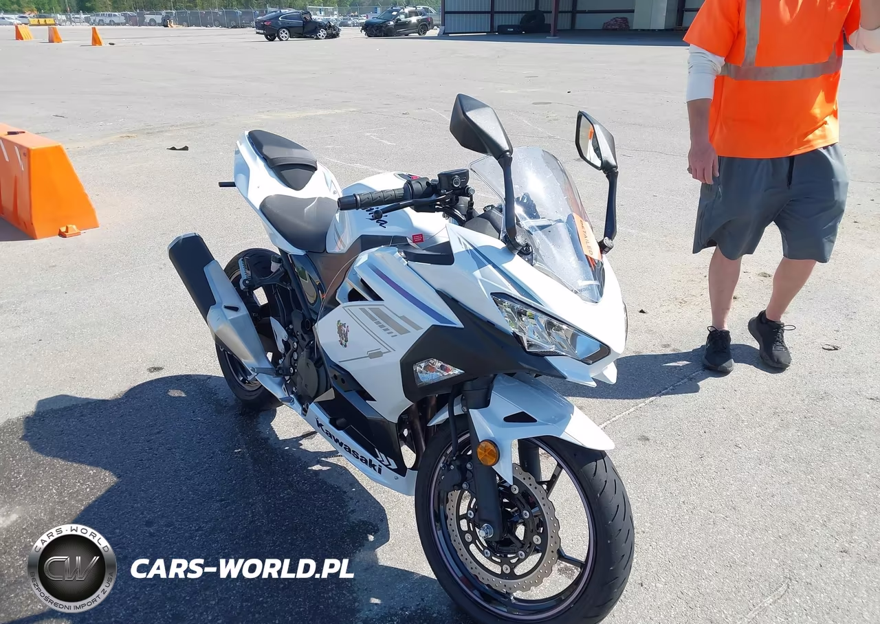 2023 Kawasaki Ex400