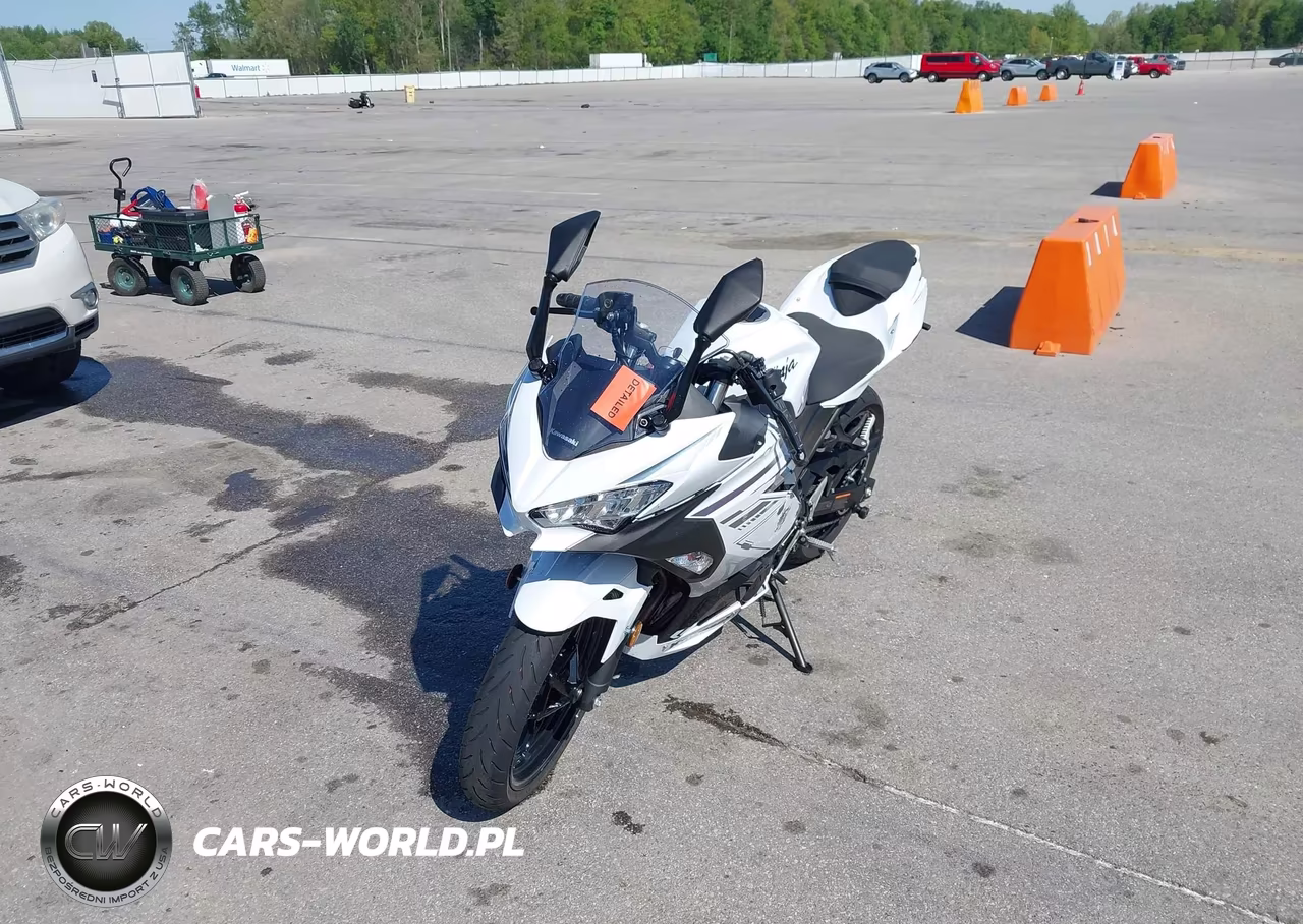 2023 Kawasaki Ex400 VIN:JKAEXKH19PDAN9137 - 2