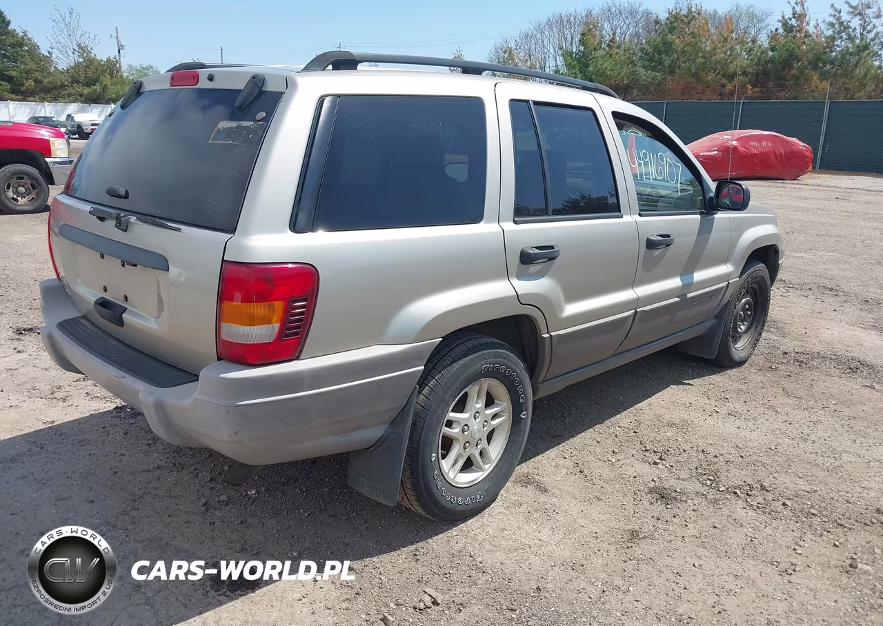 2004 Jeep Grand Cherokee Laredo VIN:1J4GW48SX4C305739 - 4