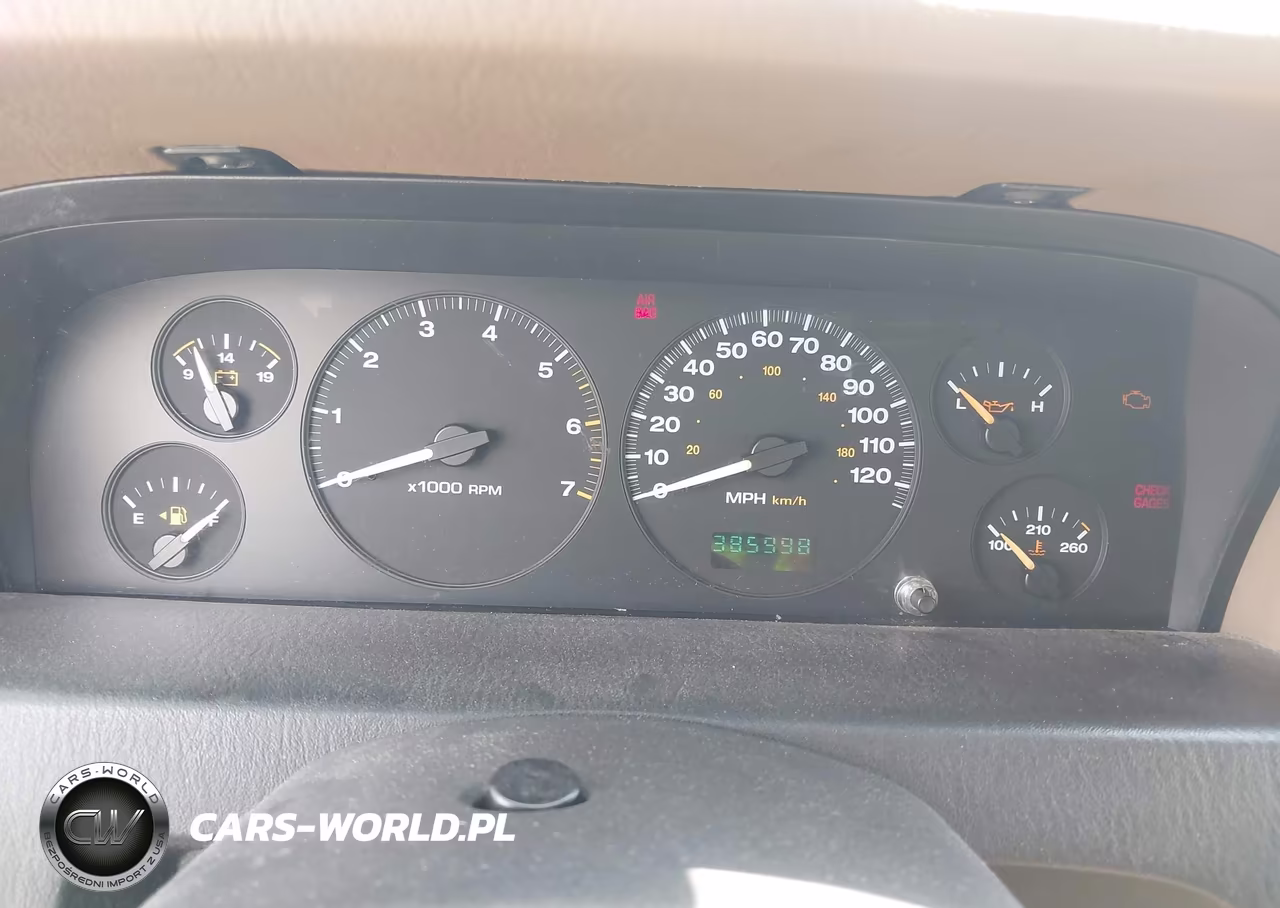 2004 Jeep Grand Cherokee Laredo VIN:1J4GW48SX4C305739 - 7