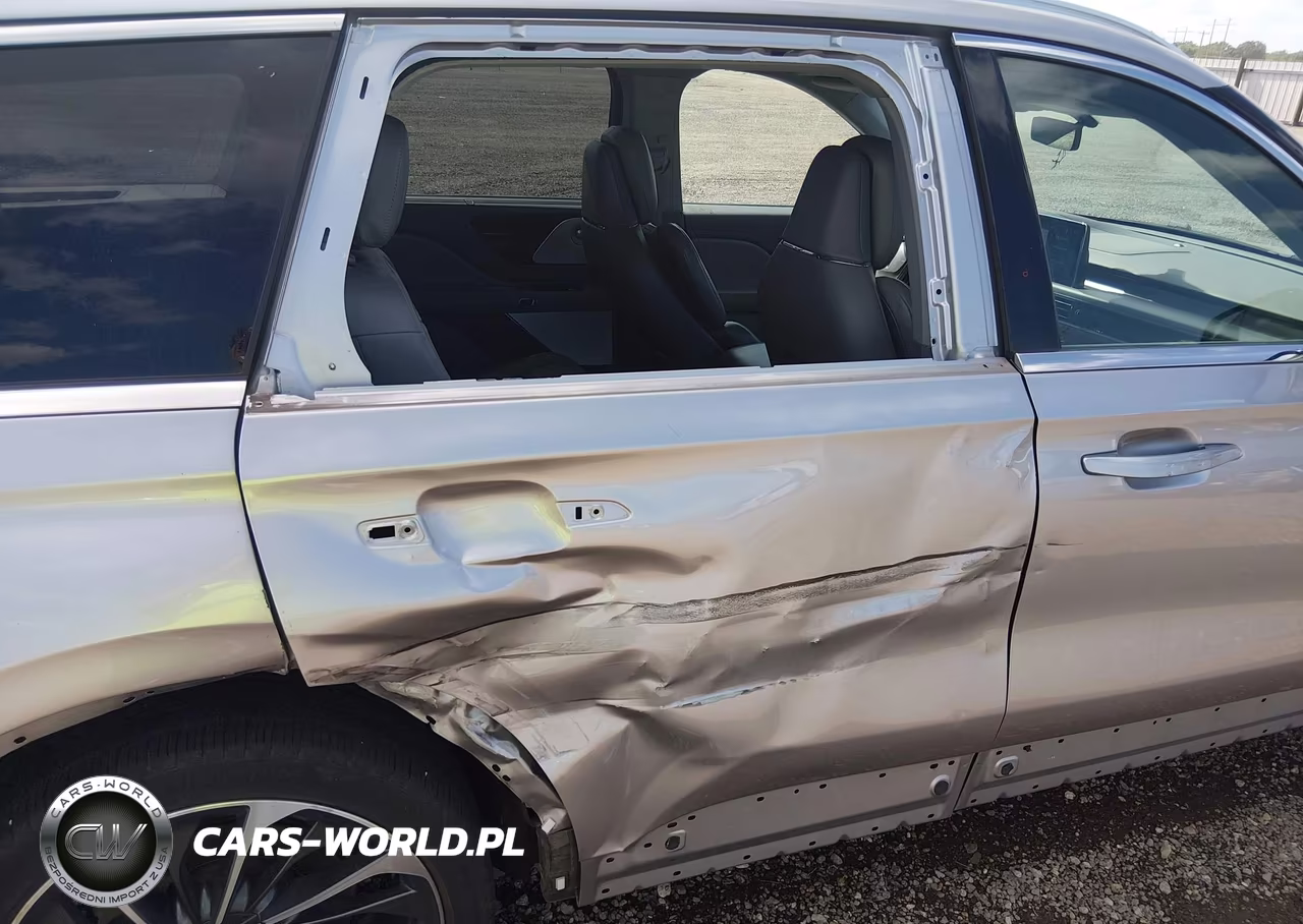 2021 Lincoln Aviator Reserve VIN:5LM5J7WC0MGL06621 - 6