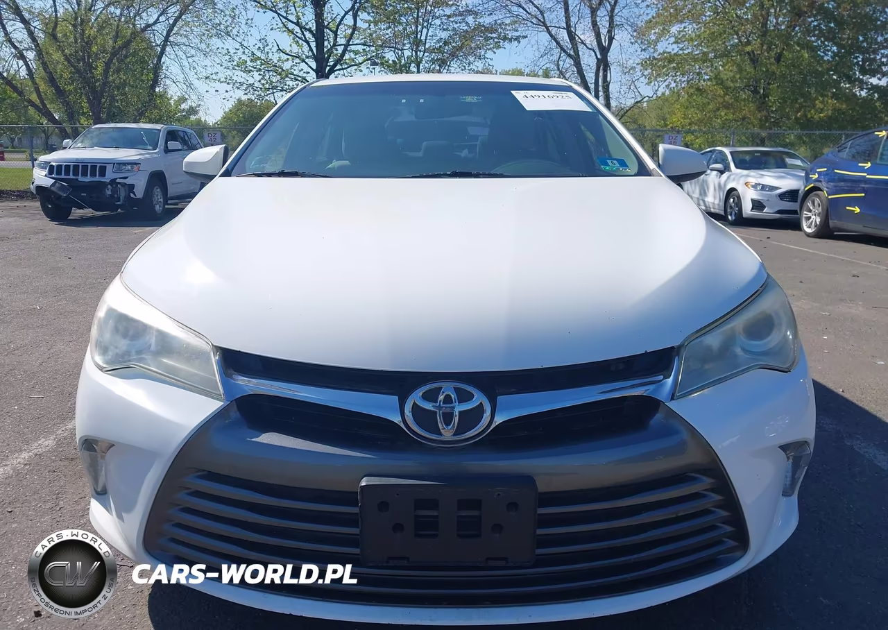 2016 Toyota Camry Le VIN:4T4BF1FK7GR577764 - 12