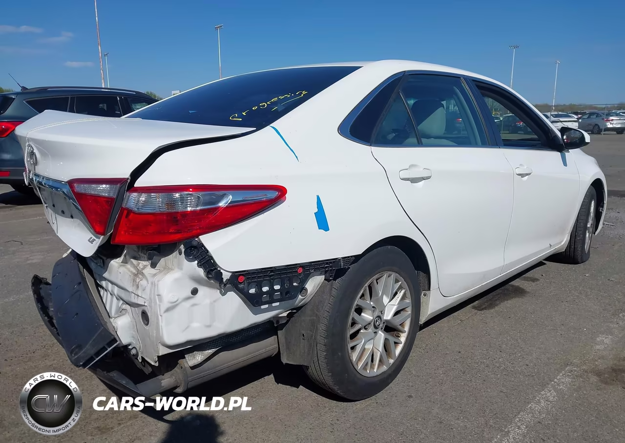 2016 Toyota Camry Le VIN:4T4BF1FK7GR577764 - 4