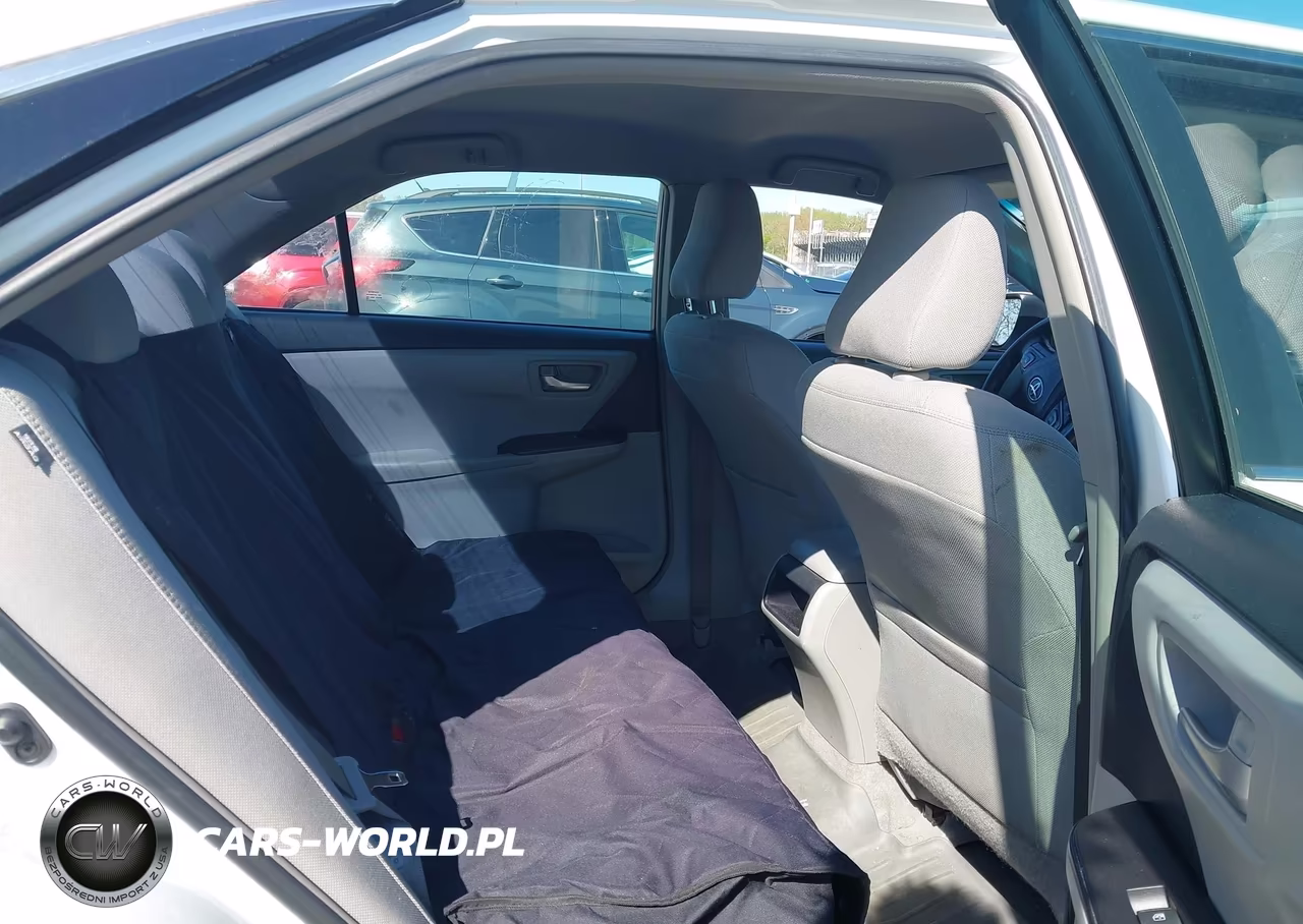 2016 Toyota Camry Le VIN:4T4BF1FK7GR577764 - 8