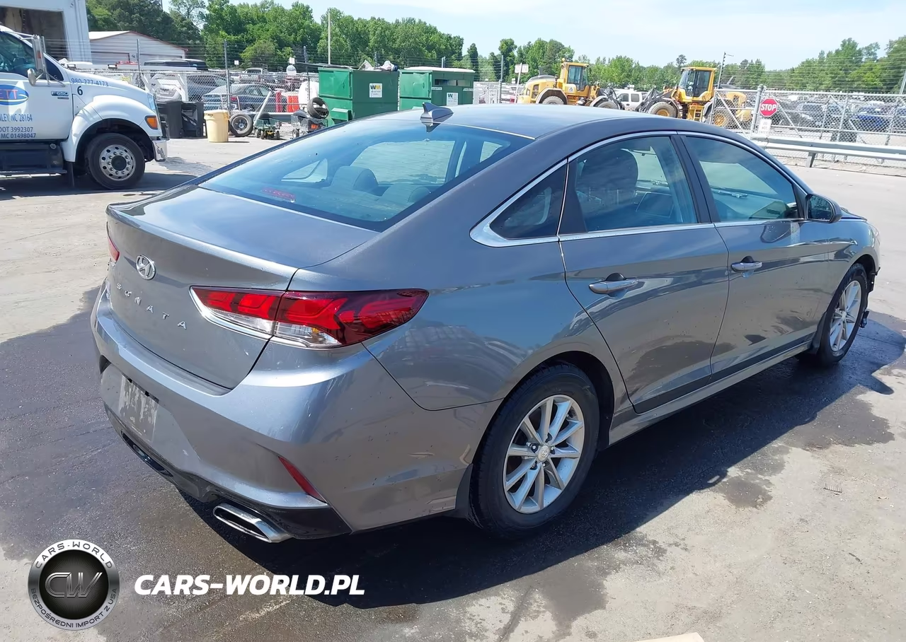 2019 Hyundai Sonata Se VIN:5NPE24AF9KH807536 - 4