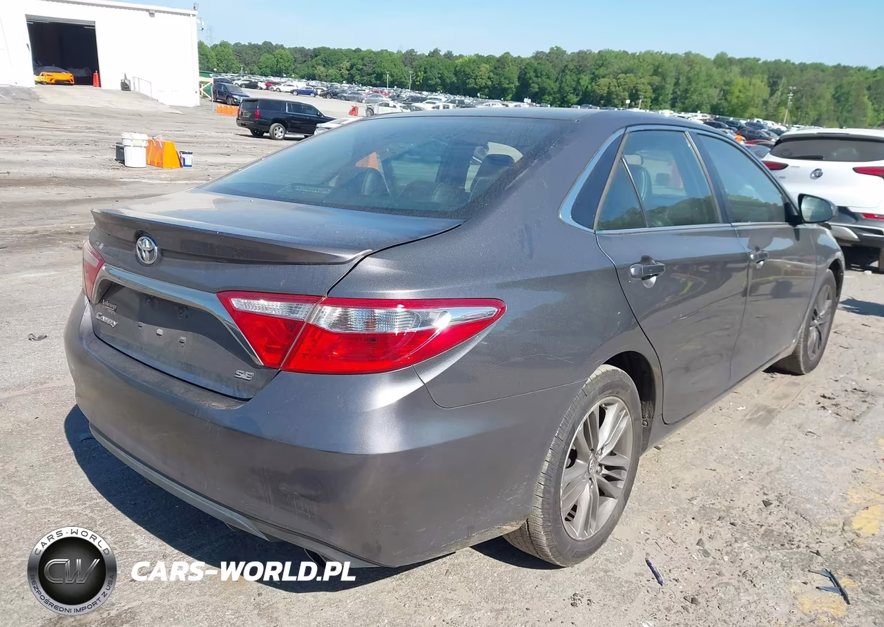 2017 Toyota Camry Se VIN:4T1BF1FK7HU298181 - 4
