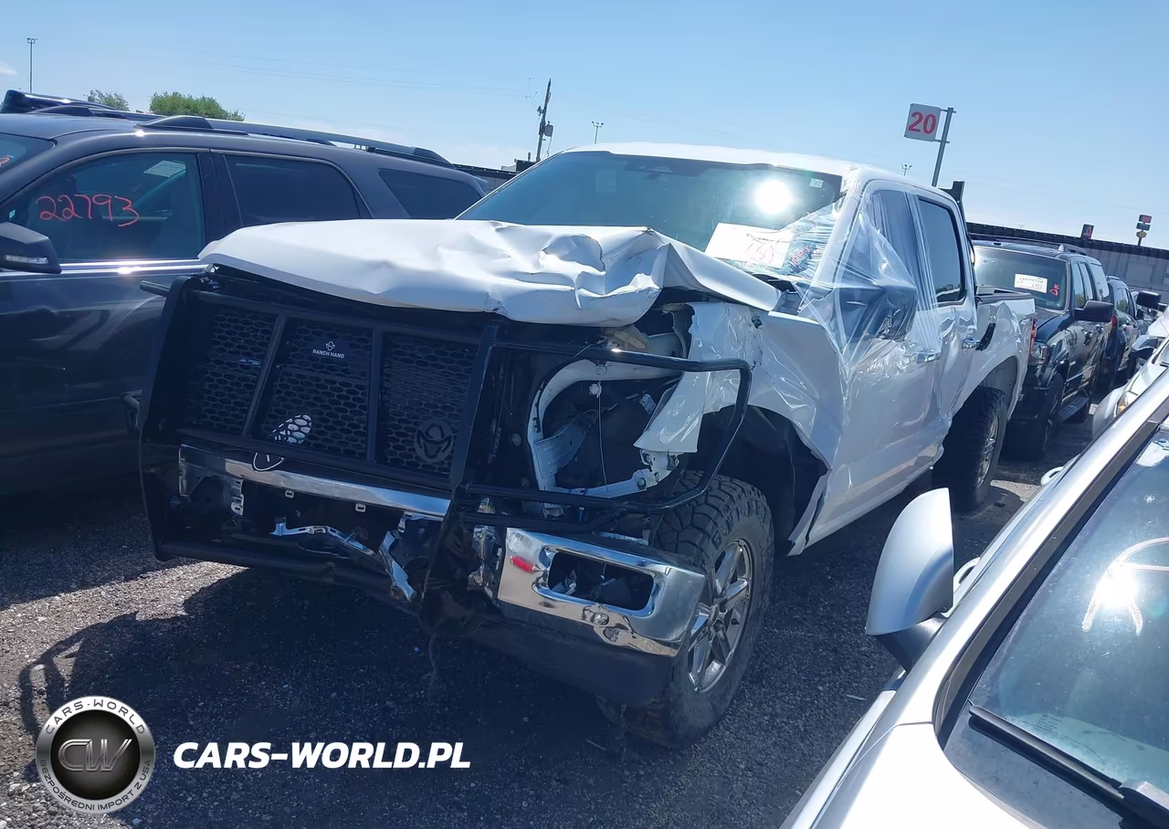 2024 Ford F-150 Xlt VIN:1FTFW3L56RKE52795 - 16