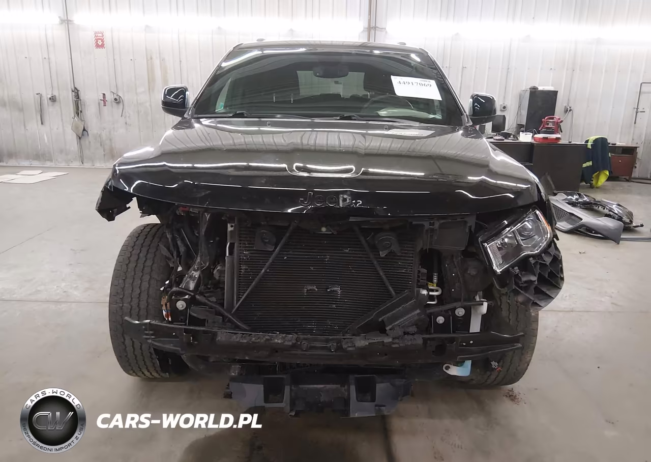 2020 Jeep Grand Cherokee Laredo E 4X4 VIN:1C4RJFAG8LC334895 - 12