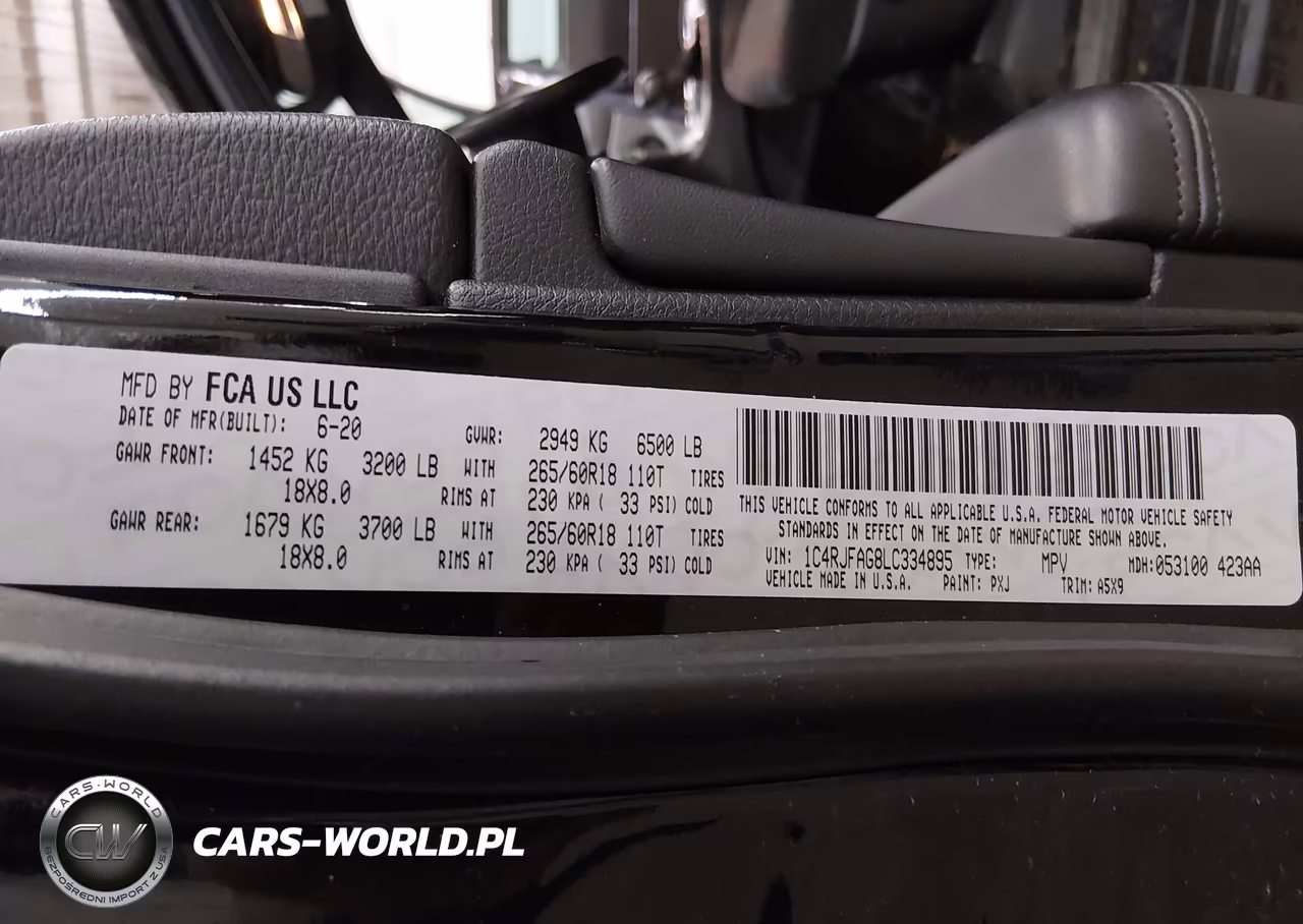 2020 Jeep Grand Cherokee Laredo E 4X4 VIN:1C4RJFAG8LC334895 - 9