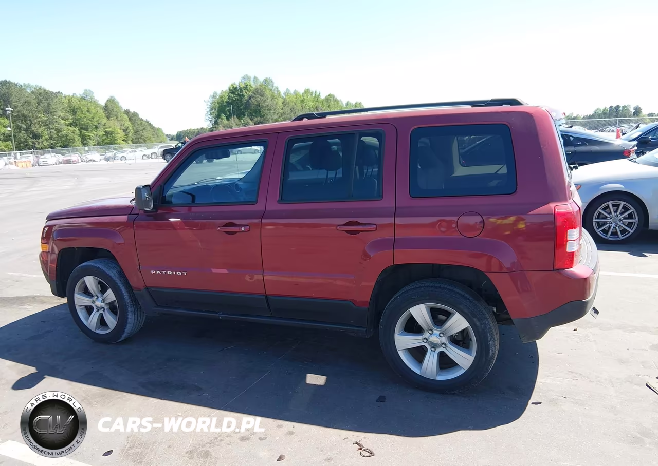 2014 Jeep Patriot Latitude VIN:1C4NJRFB9ED811246 - 14