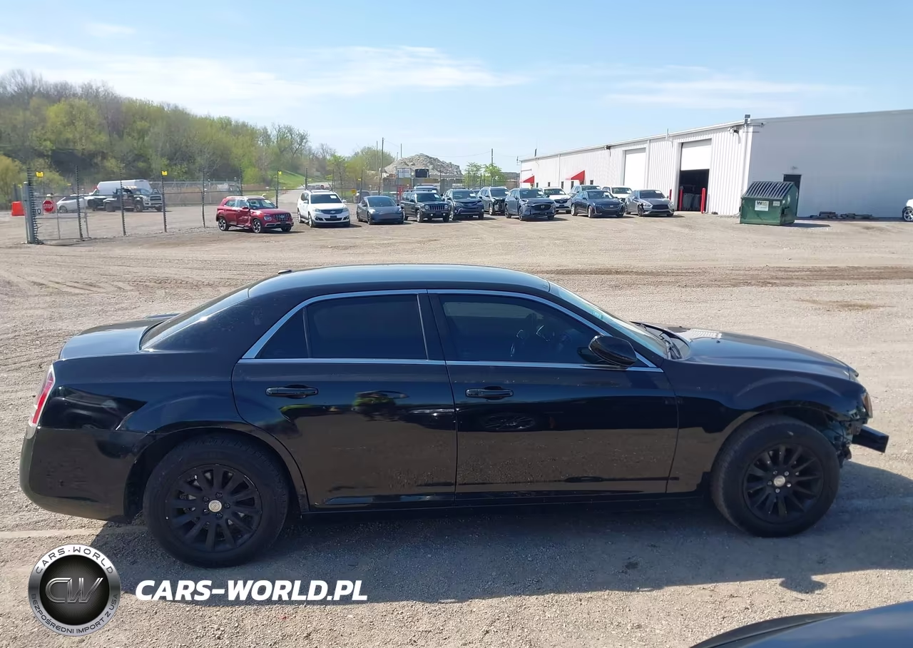 2013 Chrysler 300 Motown VIN:2C3CCAAG6DH527424 - 14