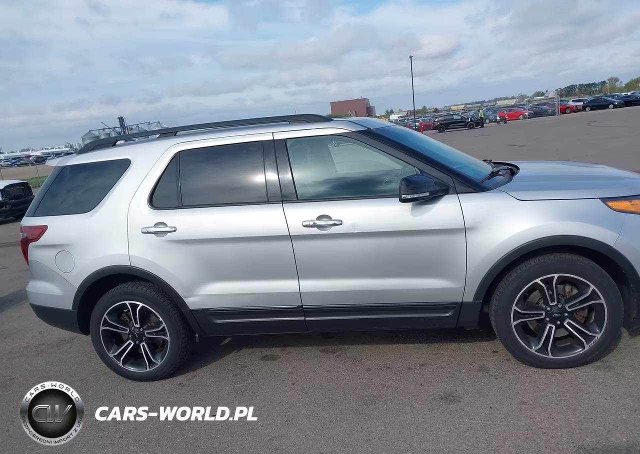 2014 Ford Explorer Sport VIN:1FM5K8GT4EGC33775 - 13