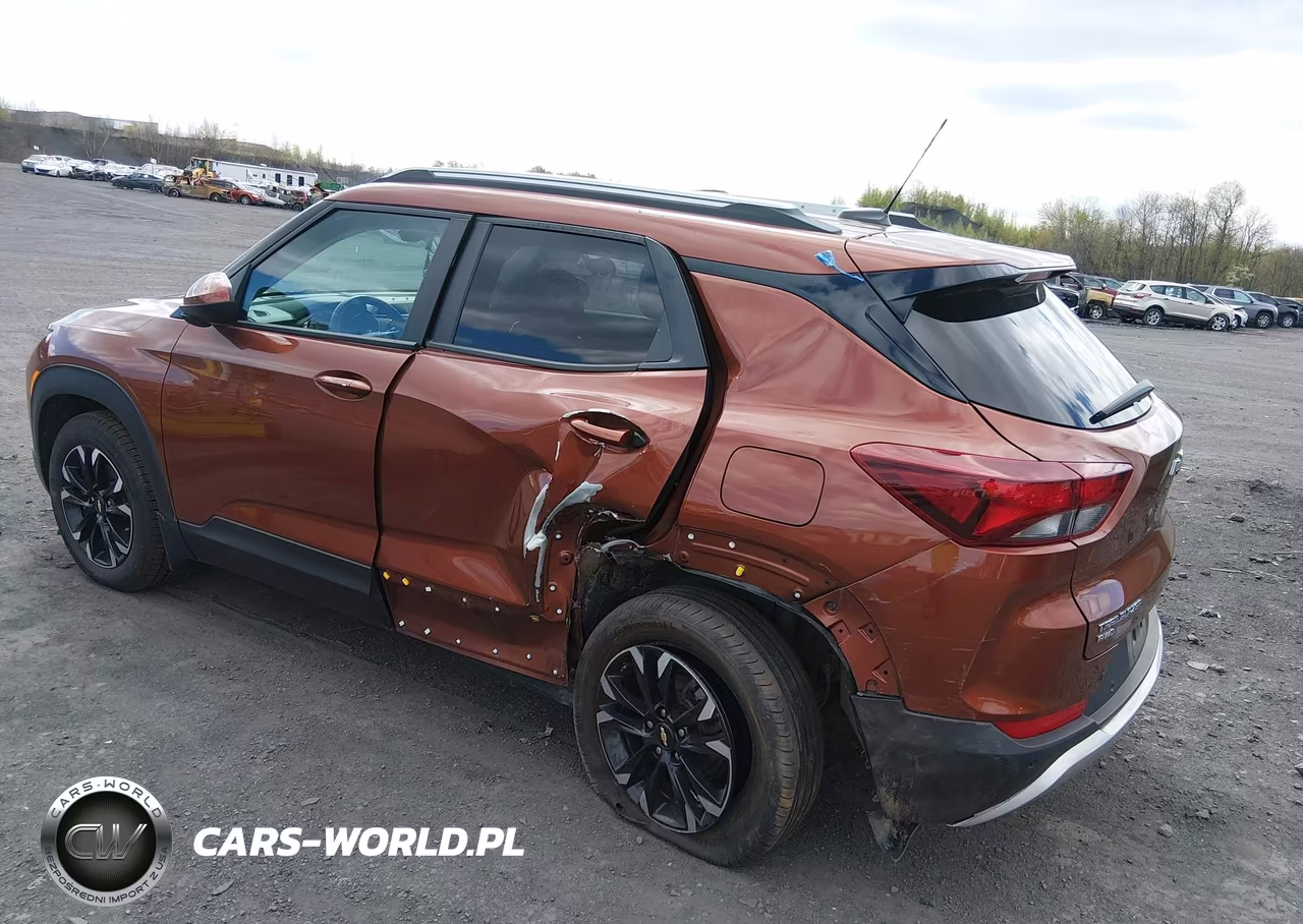 2021 Chevrolet Trailblazer Awd Lt VIN:KL79MRSL6MB134011 - 3