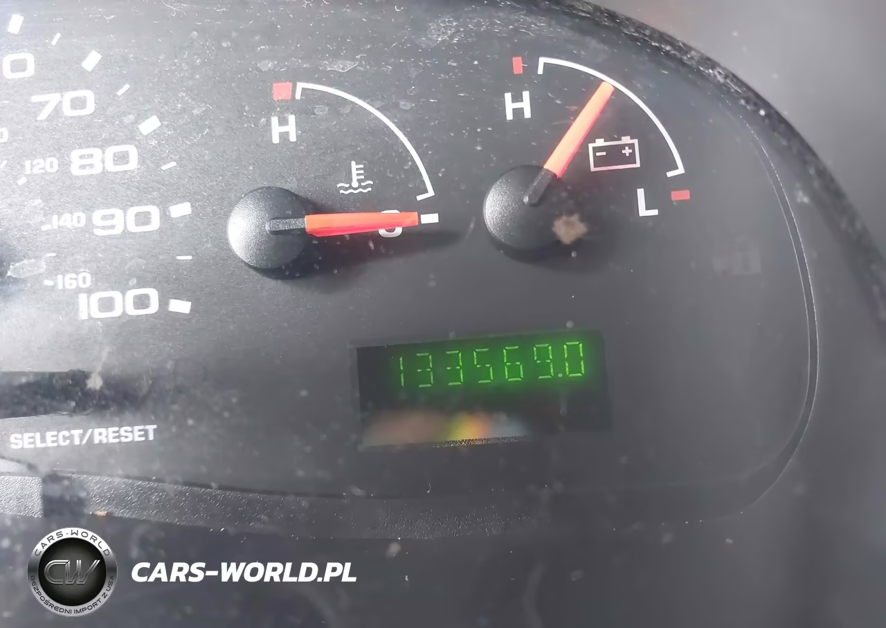 2005 Ford E-150 Commercial-Recreational VIN:1FTRE14W15HB29905 - 7