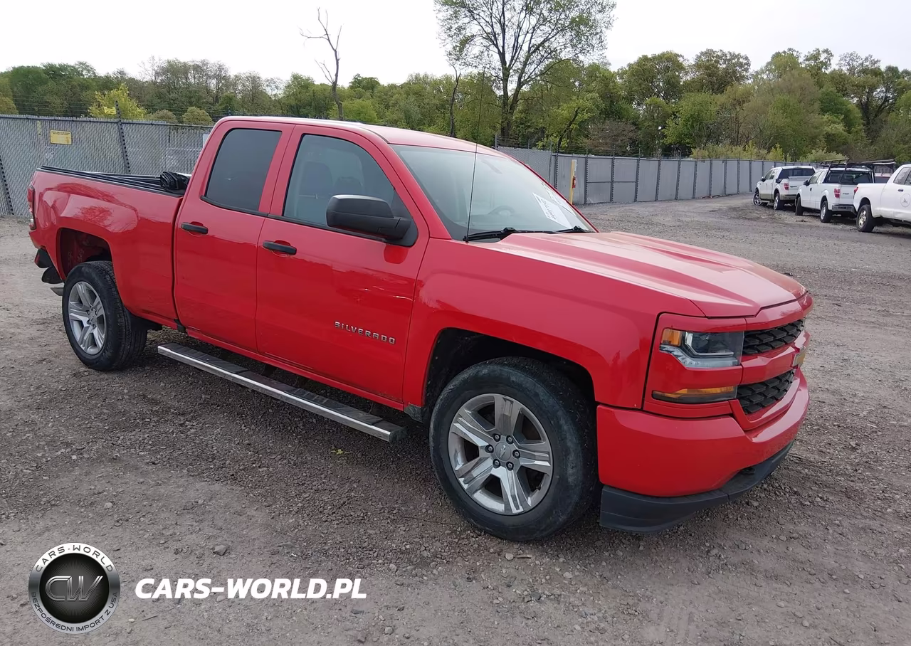 2017 Chevrolet Silverado 1500 Custom