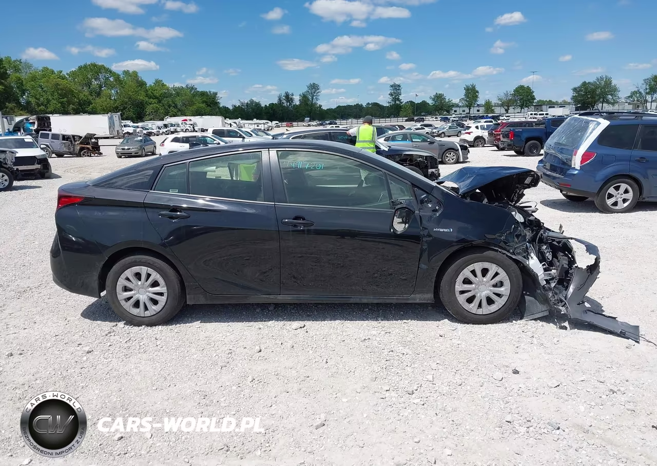 2022 Toyota Prius Le VIN:JTDKAMFU4N3181956 - 13