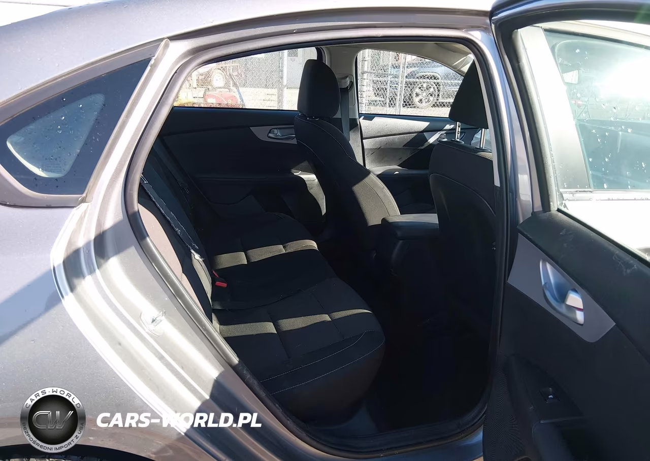 2024 Kia Forte Lxs VIN:3KPF24AD5RE758577 - 8
