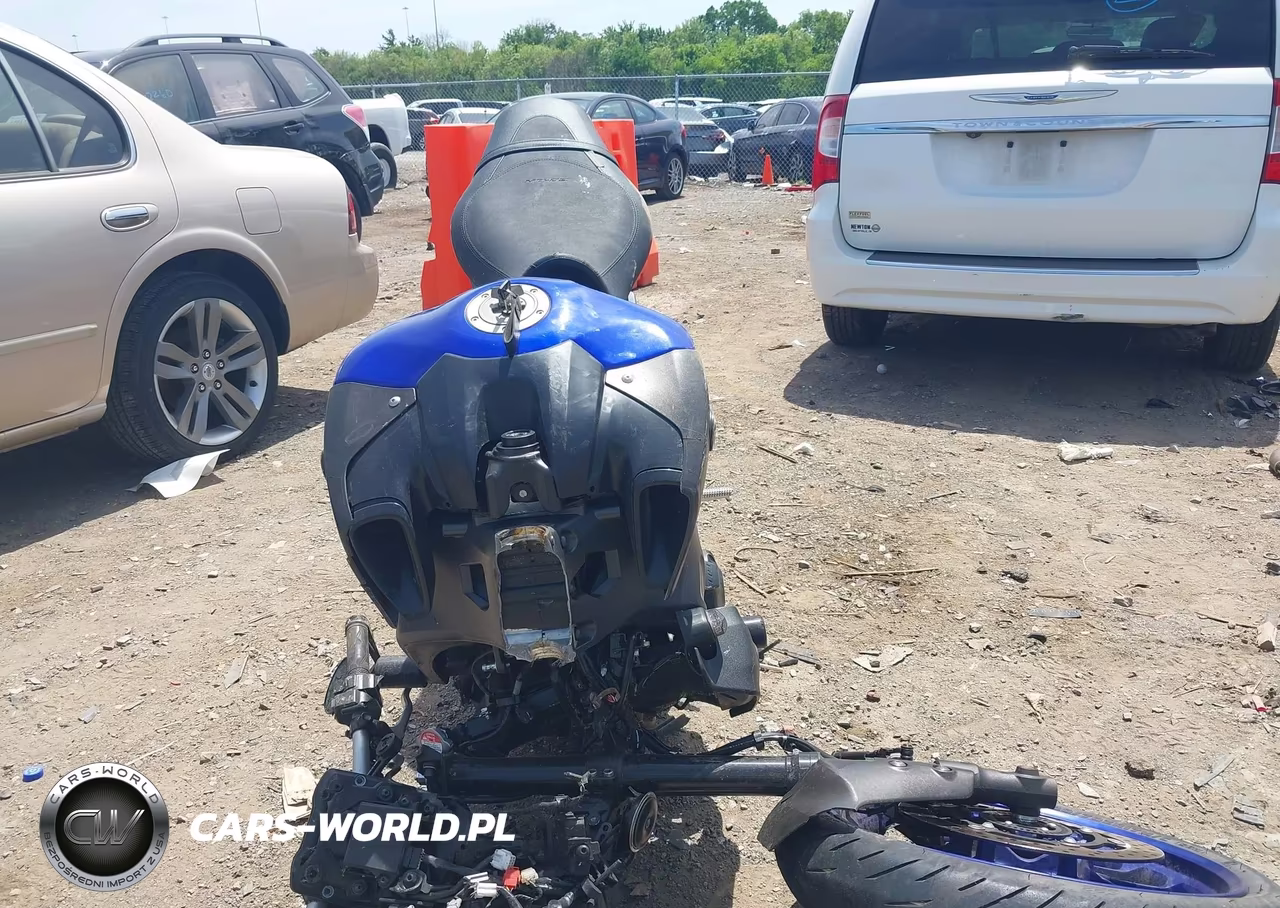 2021 Yamaha Mt09 VIN:JYARN71E2MA000444 - 5