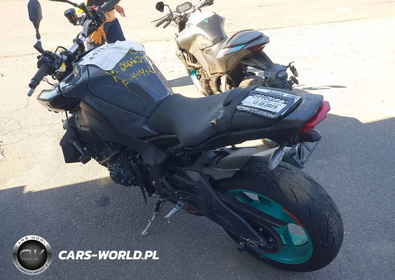 2023 Yamaha Mtn1000 VIN:JYARN79E5PA000639 - 3