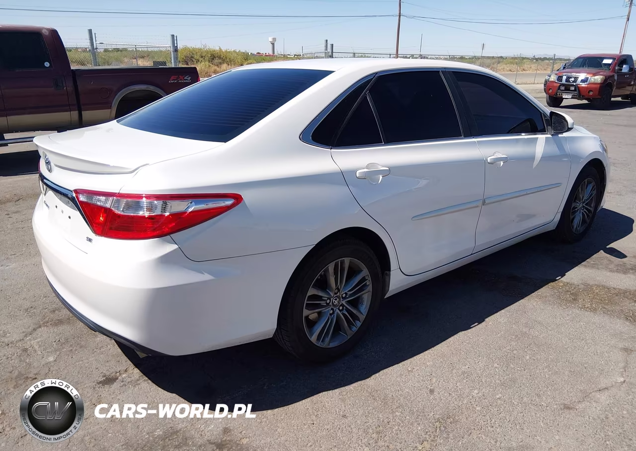 2017 Toyota Camry Se VIN:4T1BF1FK7HU363594 - 4