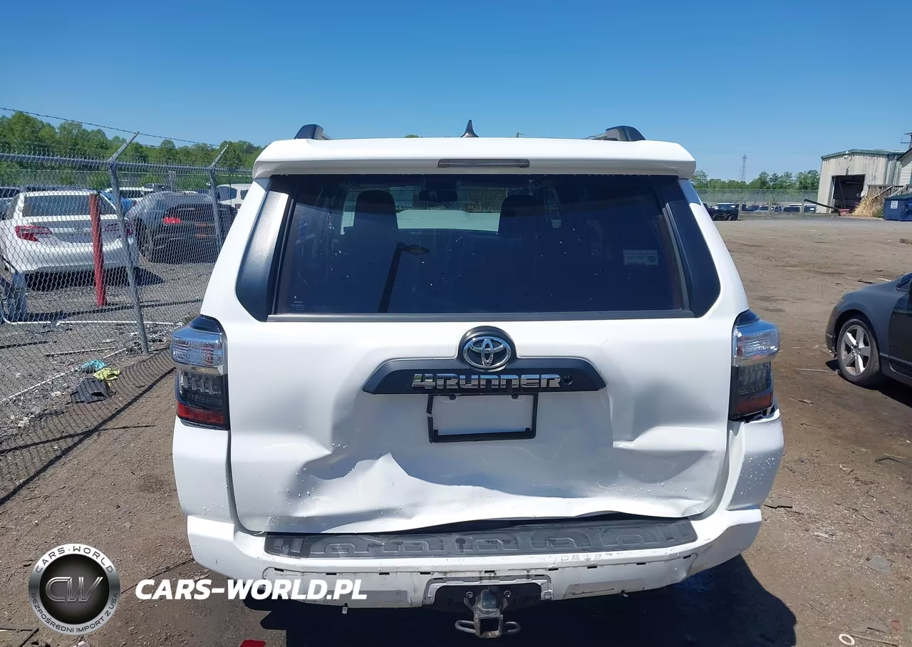 2015 Toyota 4Runner Trd Pro VIN:JTEBU5JR4F5213709 - 17