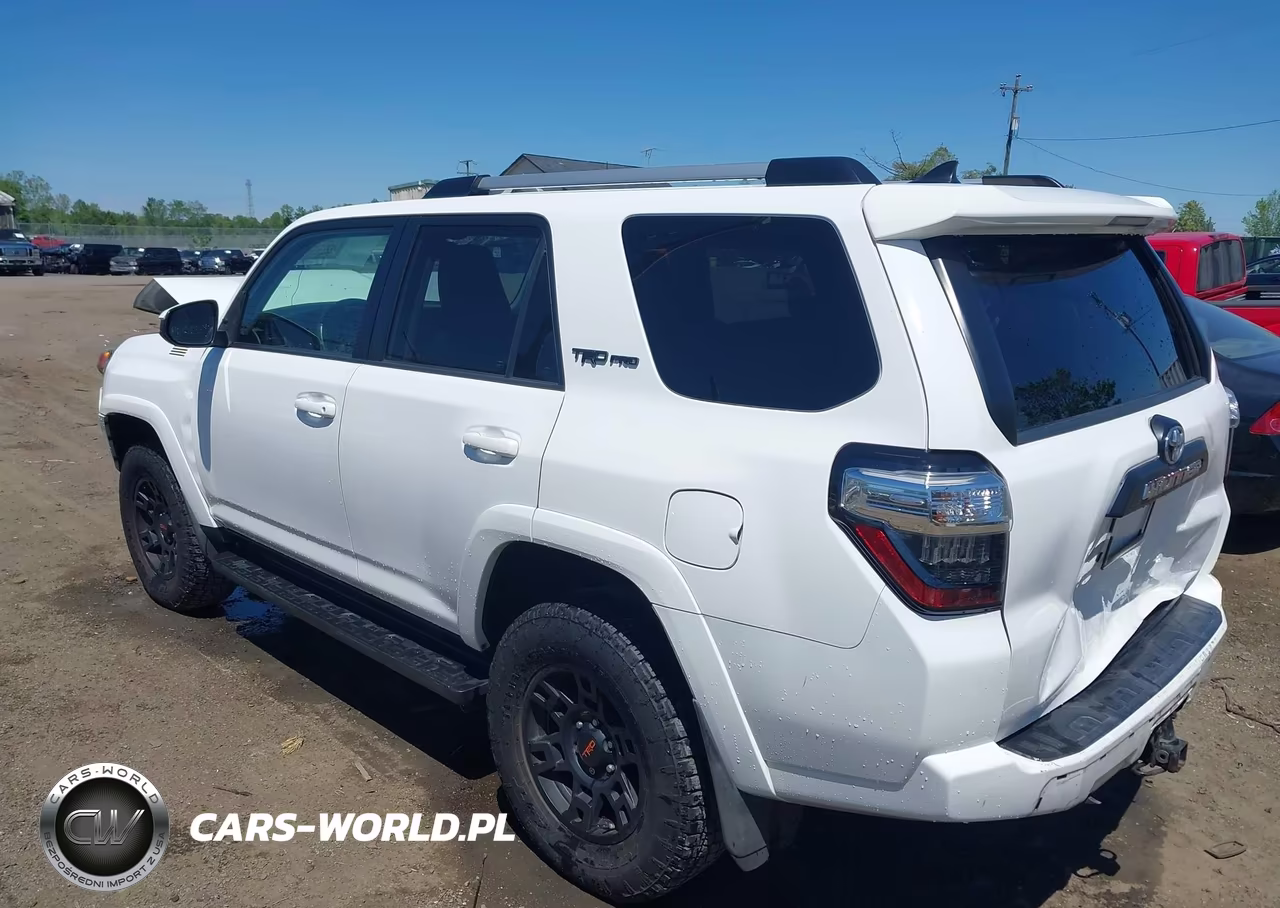 2015 Toyota 4Runner Trd Pro VIN:JTEBU5JR4F5213709 - 3