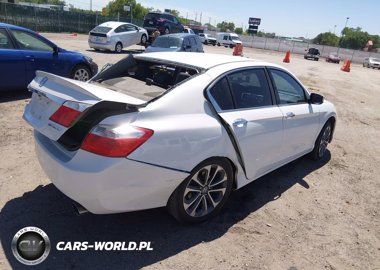 2015 Honda Accord Sport VIN:1HGCR2F56FA263650 - 4