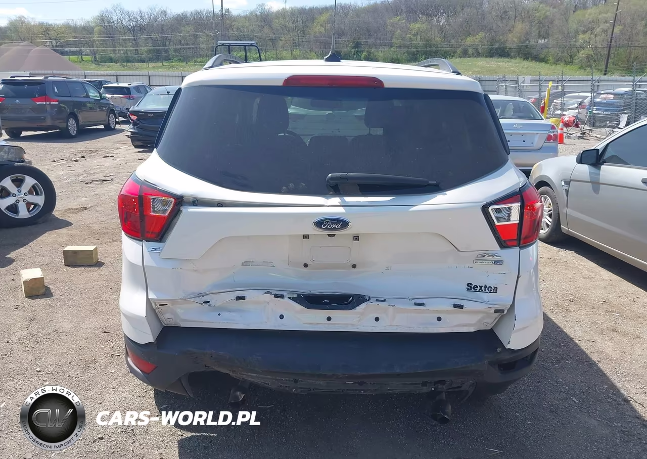 2019 Ford Escape Sel VIN:1FMCU9HD3KUC47937 - 17